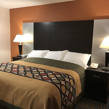 Bay Hill Inns & Suites Neepawa Luaran gambar
