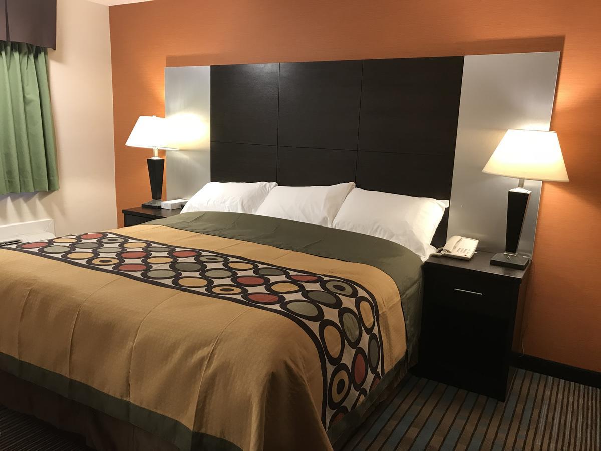 Bay Hill Inns & Suites Neepawa Luaran gambar