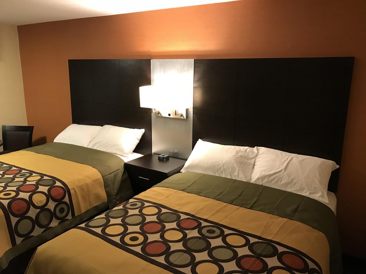 Bay Hill Inns & Suites Neepawa Luaran gambar