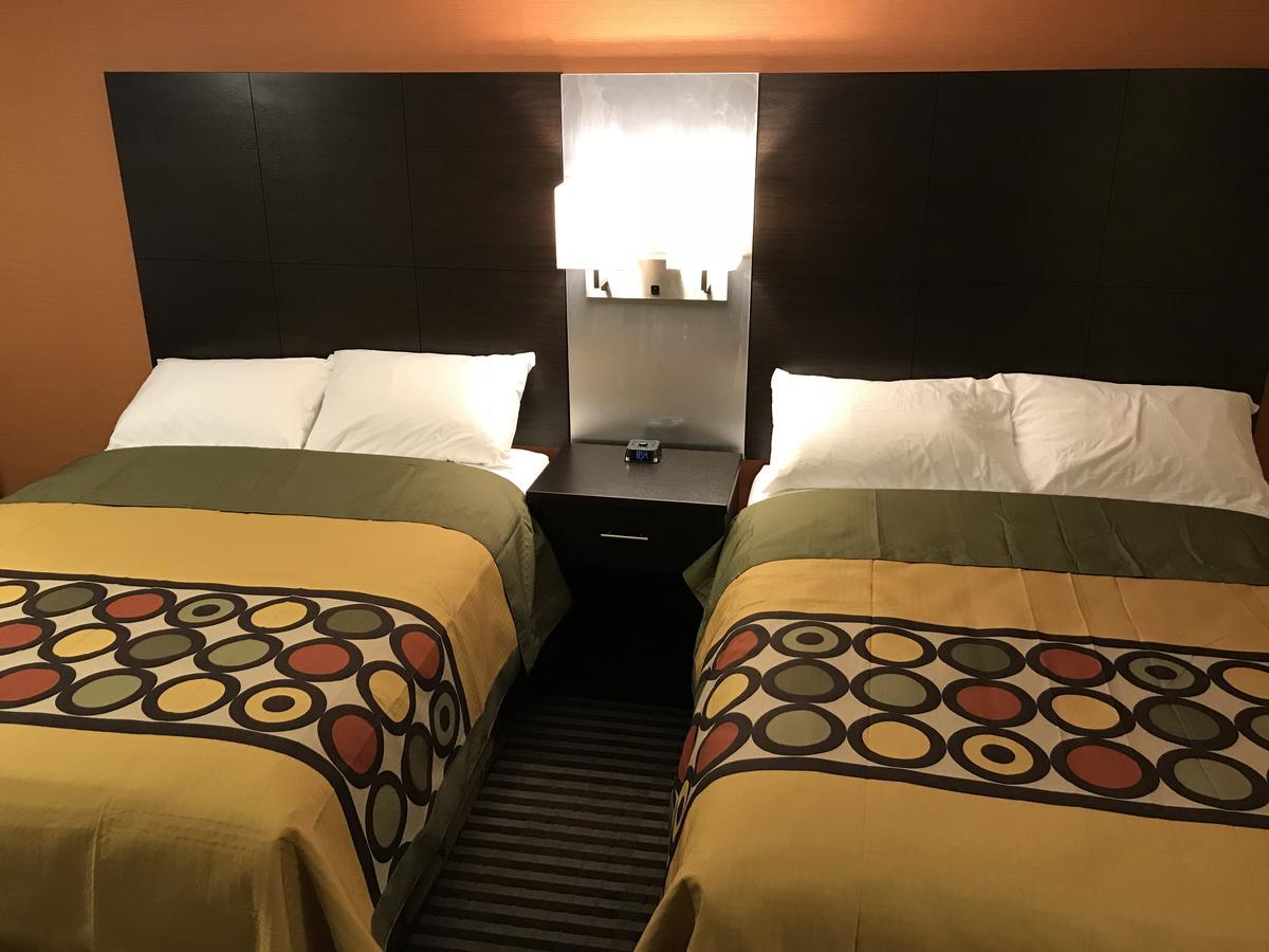 Bay Hill Inns & Suites Neepawa Luaran gambar
