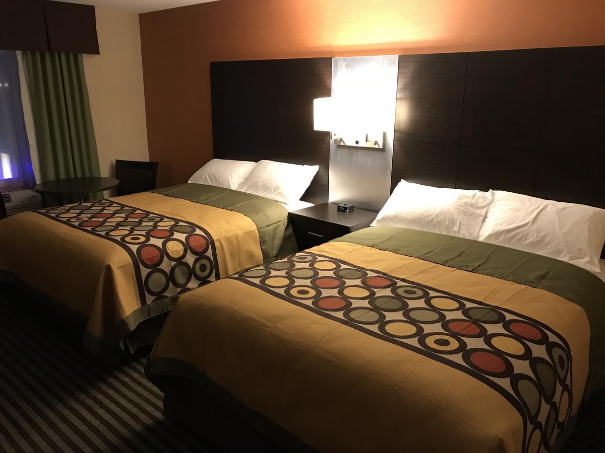 Bay Hill Inns & Suites Neepawa Luaran gambar