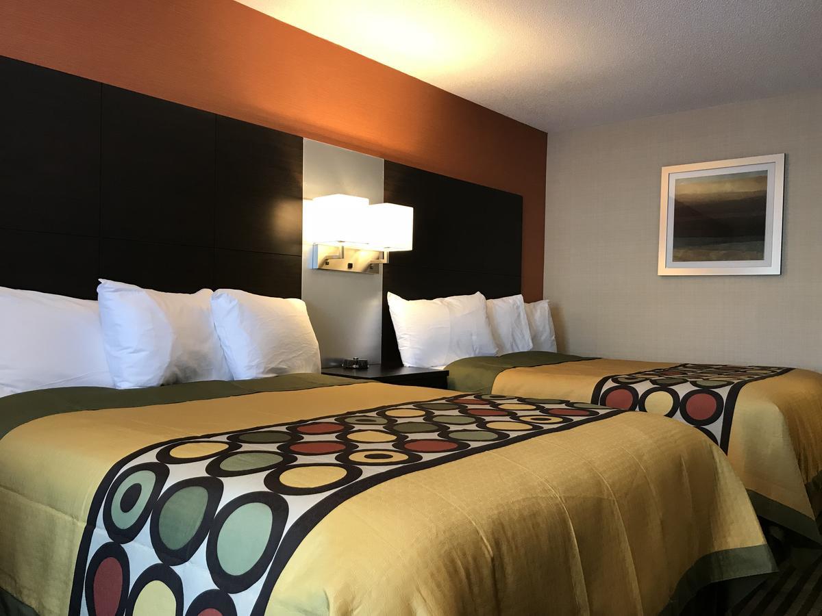 Bay Hill Inns & Suites Neepawa Luaran gambar