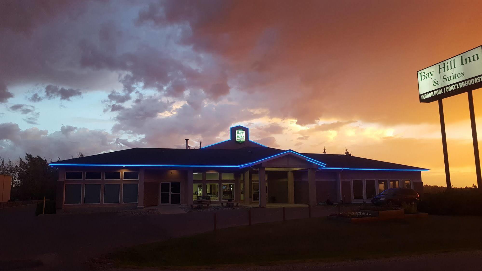Bay Hill Inns & Suites Neepawa Luaran gambar